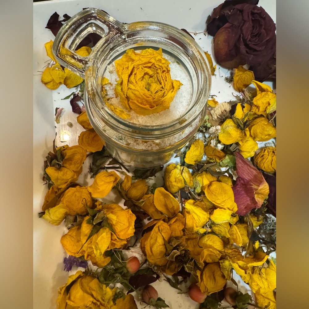 Sweet Orange and Bergamot Essential Oil Bath  and Foot Soak Bath Salt - Picture 3 of 6
